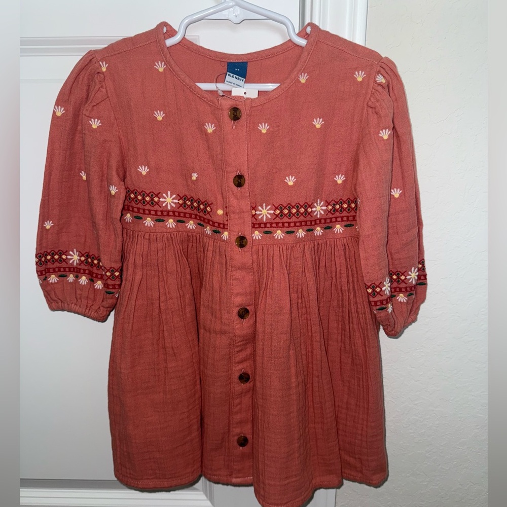 Old Navy embroidered dress